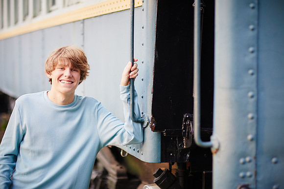 Adam: Senior Session at Franklin Mills Riveredge Park in Kent