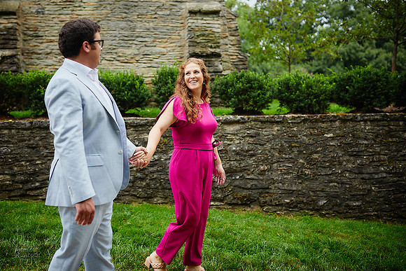 Alicia & Ben: Engagement Session at Jeffrey Park in Bexley