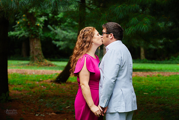 Alicia & Ben: Engagement Session at Jeffrey Park in Bexley
