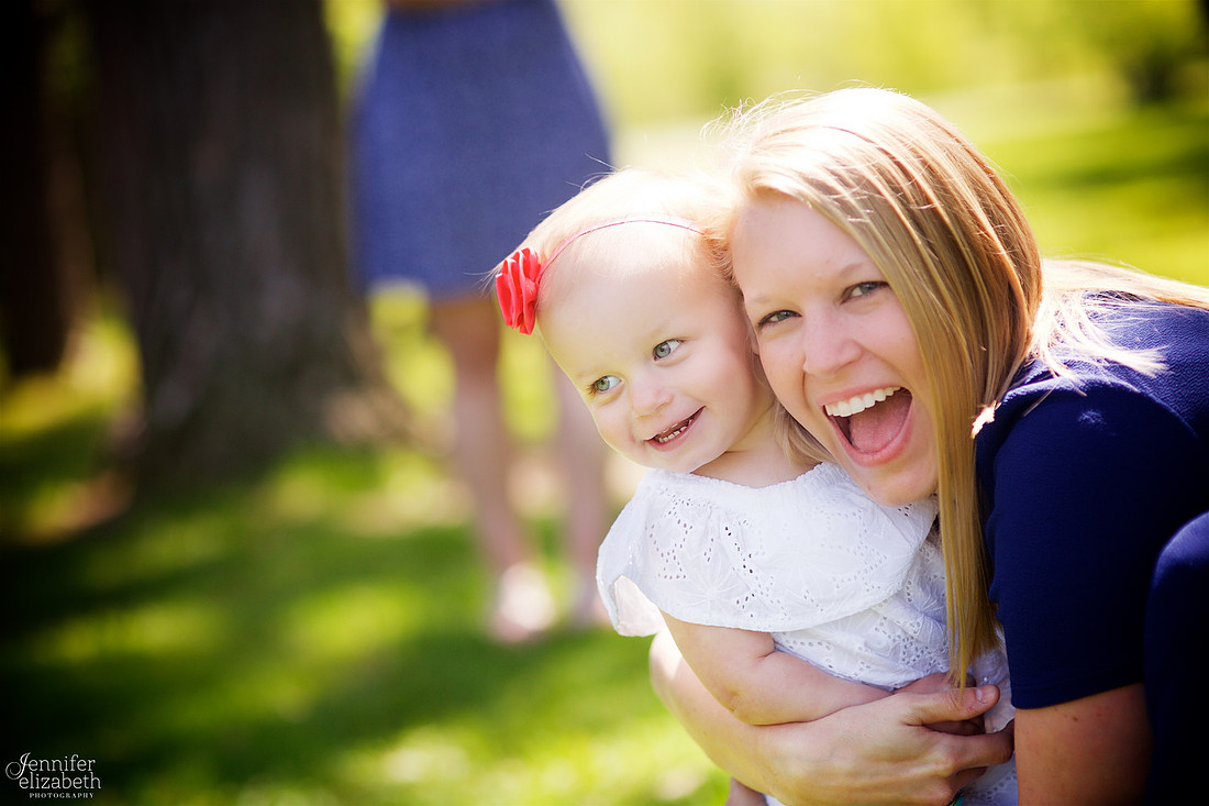 The D Family Portrait Session at Horseshoe Lake in Shaker Heights, Ohio