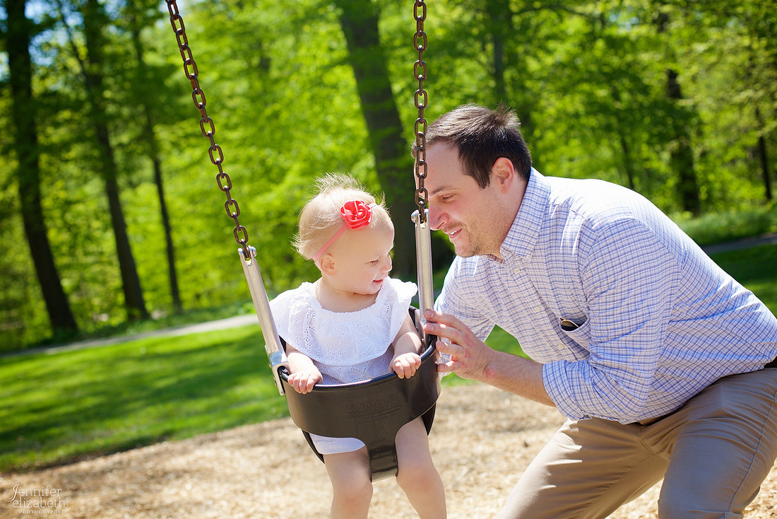The D Family Portrait Session at Horseshoe Lake in Shaker Heights, Ohio