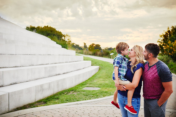 The V Family: Portrait Session at Lakewood Park in Cleveland