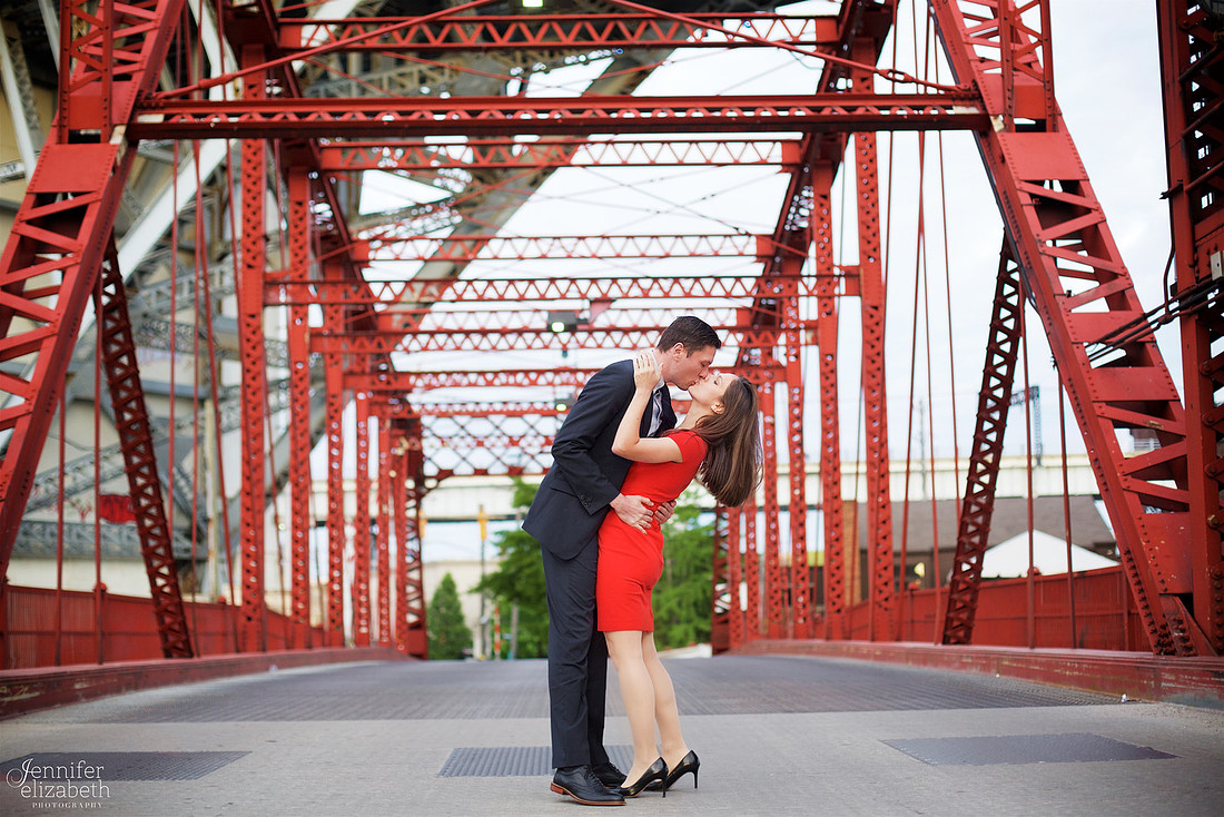 Aleks & Ben: Portrait Session in Downtown Cleveland