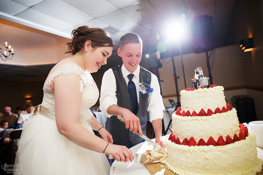 Christy & Casey: Wedding in Ravenna and Mantua, Ohio