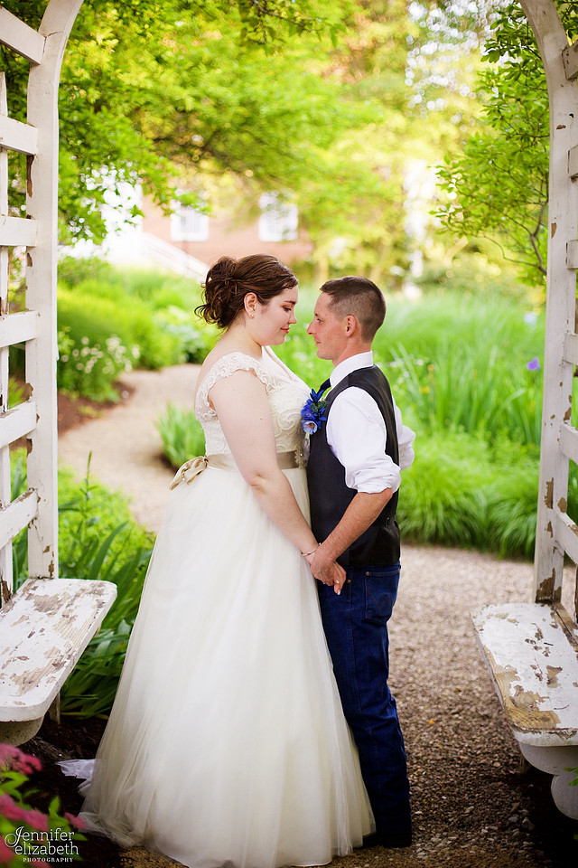 Christy & Casey: Wedding in Ravenna and Mantua, Ohio