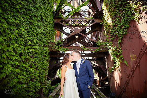 Robin & Logan: Wedding at Music Box Supper Club in Cleveland
