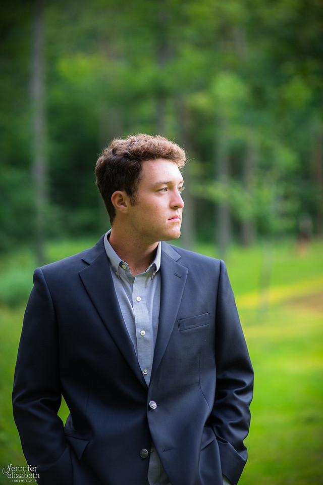 Senior Portrait Session at Squaw Rock in Chagrin Falls, Ohio