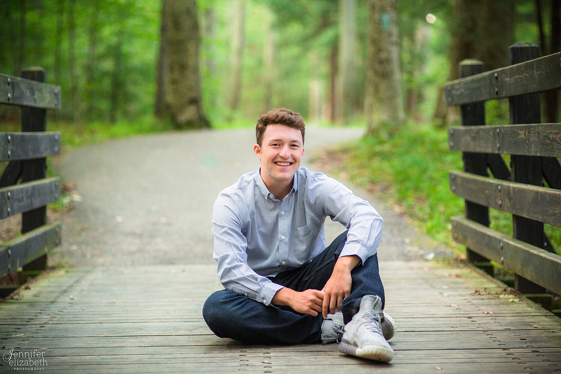 Senior Portrait Session at Squaw Rock in Chagrin Falls, Ohio