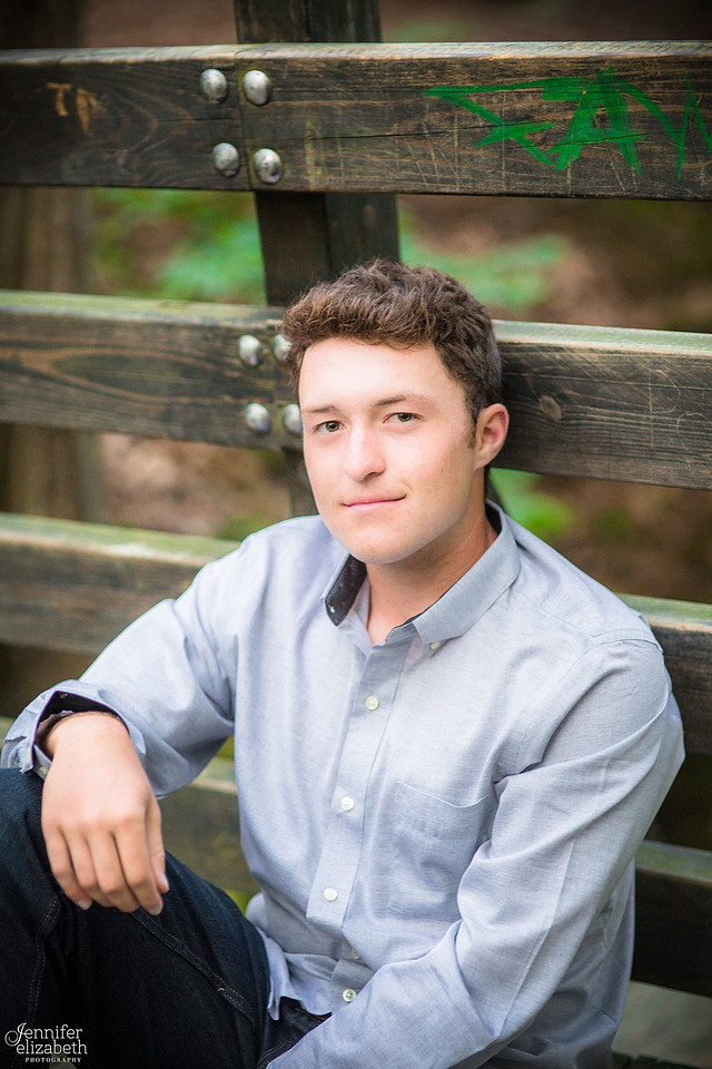 Senior Portrait Session at Squaw Rock in Chagrin Falls, Ohio