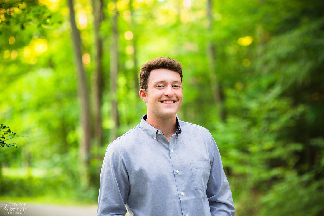 Senior Portrait Session at Squaw Rock in Chagrin Falls, Ohio