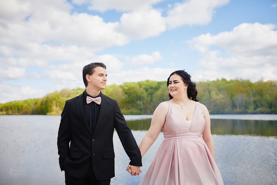 Kierstin & Gage: Prom Portrait Session at Hudson Springs Park