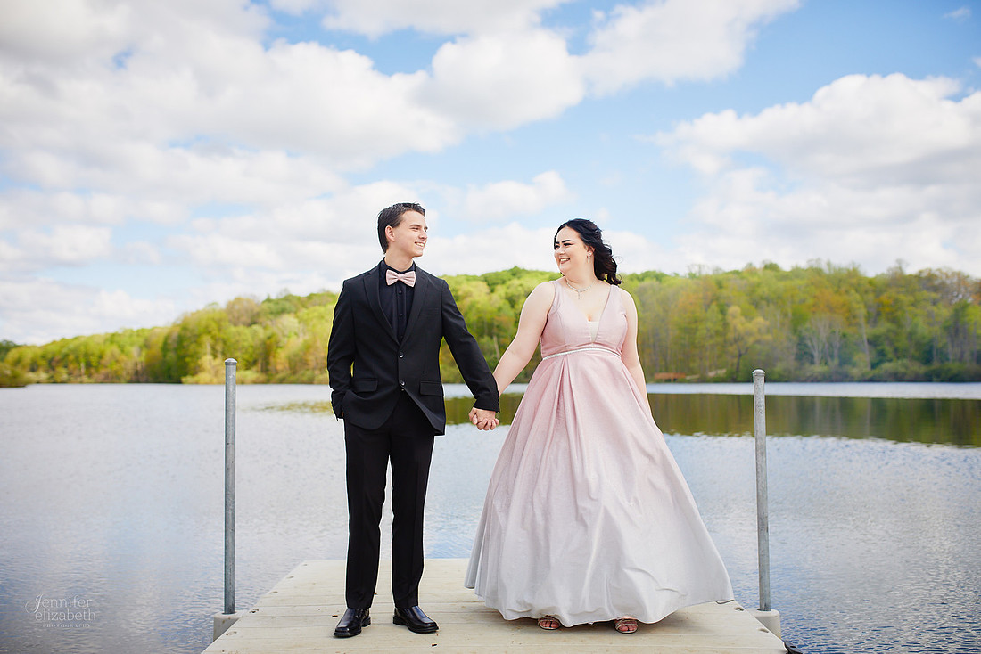 Kierstin & Gage: Prom Portrait Session at Hudson Springs Park