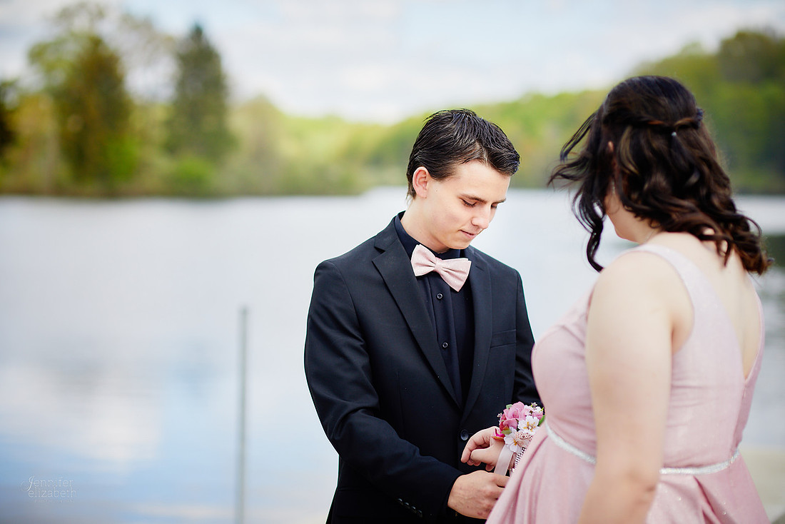 Kierstin & Gage: Prom Portrait Session at Hudson Springs Park