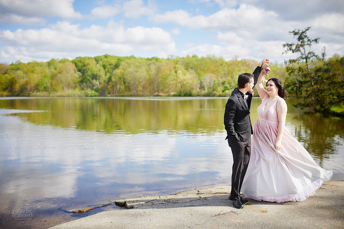Kierstin & Gage: Prom Portrait Session at Hudson Springs Park