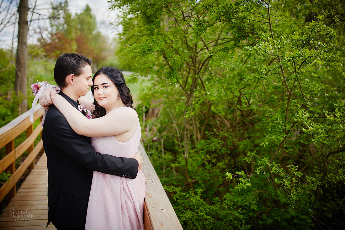 Kierstin & Gage: Prom Portrait Session at Hudson Springs Park