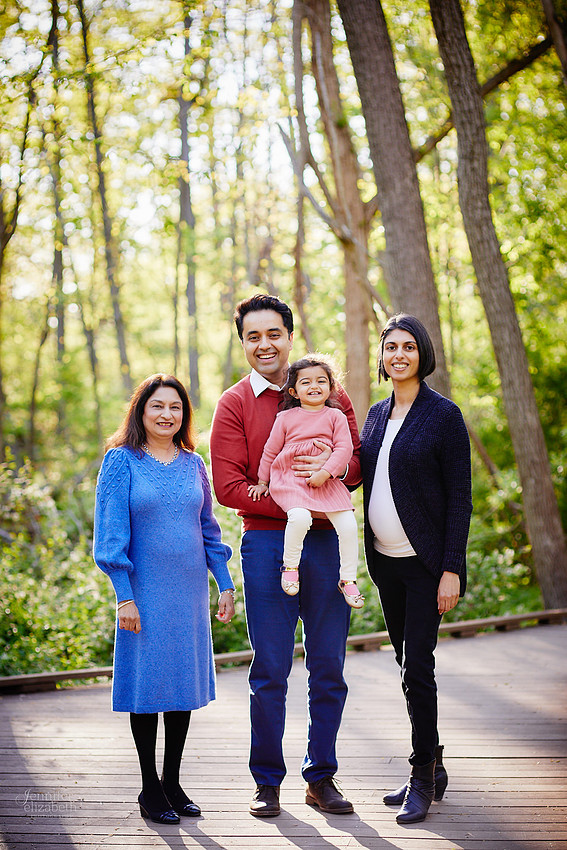The S Family: Portrait Session at Horseshoe Lake Park in Shaker Heights