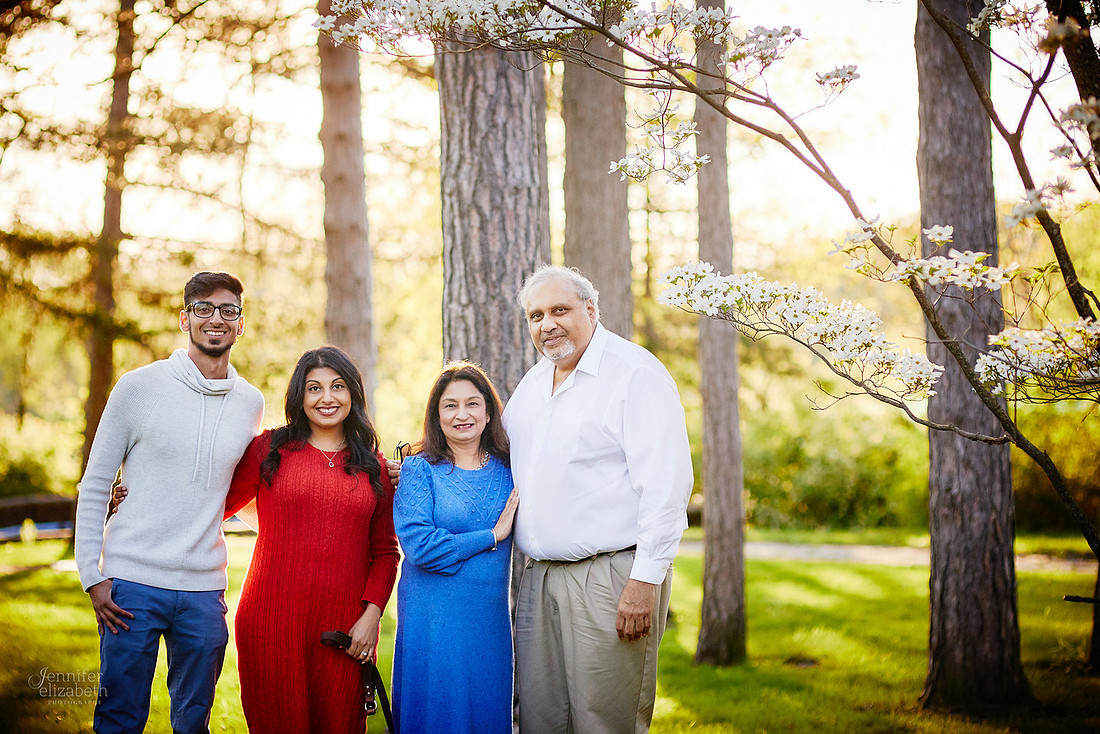 The S Family: Portrait Session at Horseshoe Lake Park in Shaker Heights