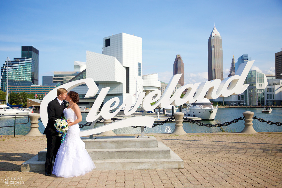 Shannon & Ed: Summer Wedding in Cleveland, Ohio