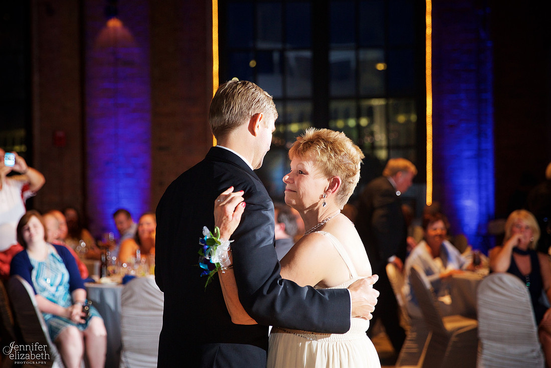 Shannon & Ed: Summer Wedding in Cleveland, Ohio