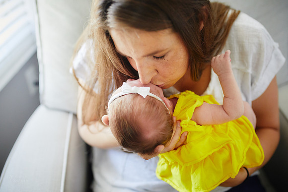 Baby Peyton: Lifestyle Newborn Session in Chagrin Falls, Ohio