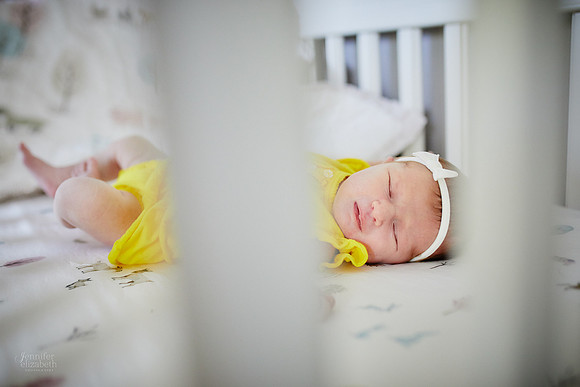 Baby Peyton: Lifestyle Newborn Session in Chagrin Falls, Ohio