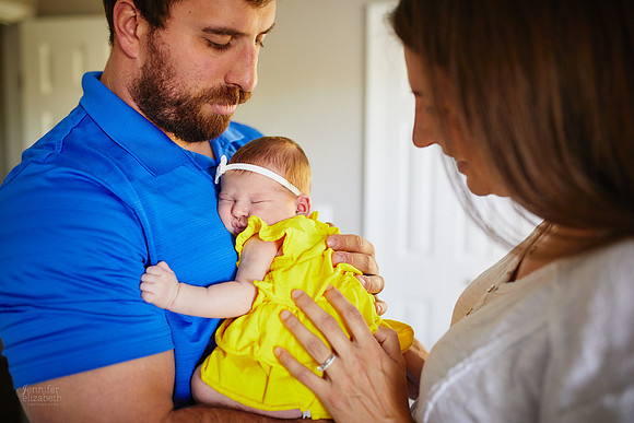 Baby Peyton: Lifestyle Newborn Session in Chagrin Falls, Ohio