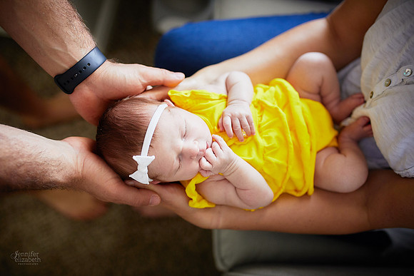 Baby Peyton: Lifestyle Newborn Session in Chagrin Falls, Ohio