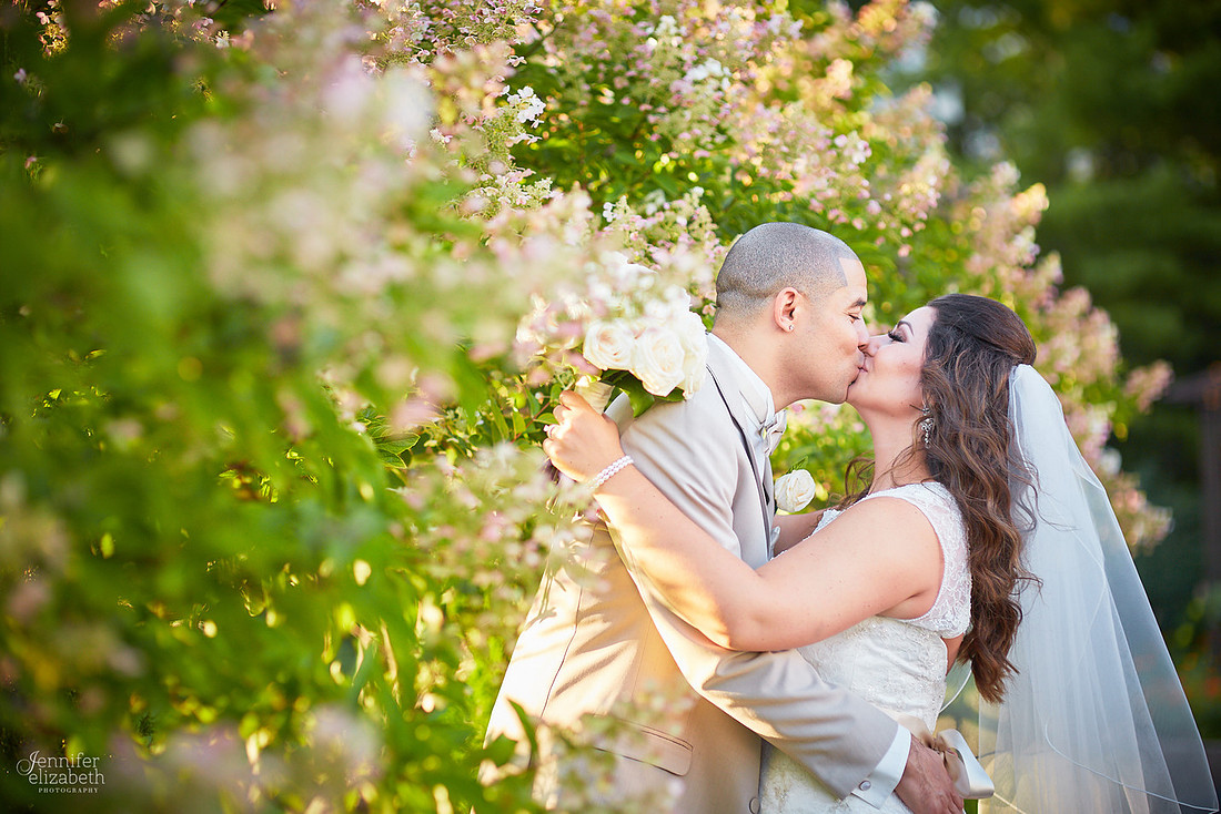 Alexis & Jason: Landerhaven Wedding in Cleveland, Ohio