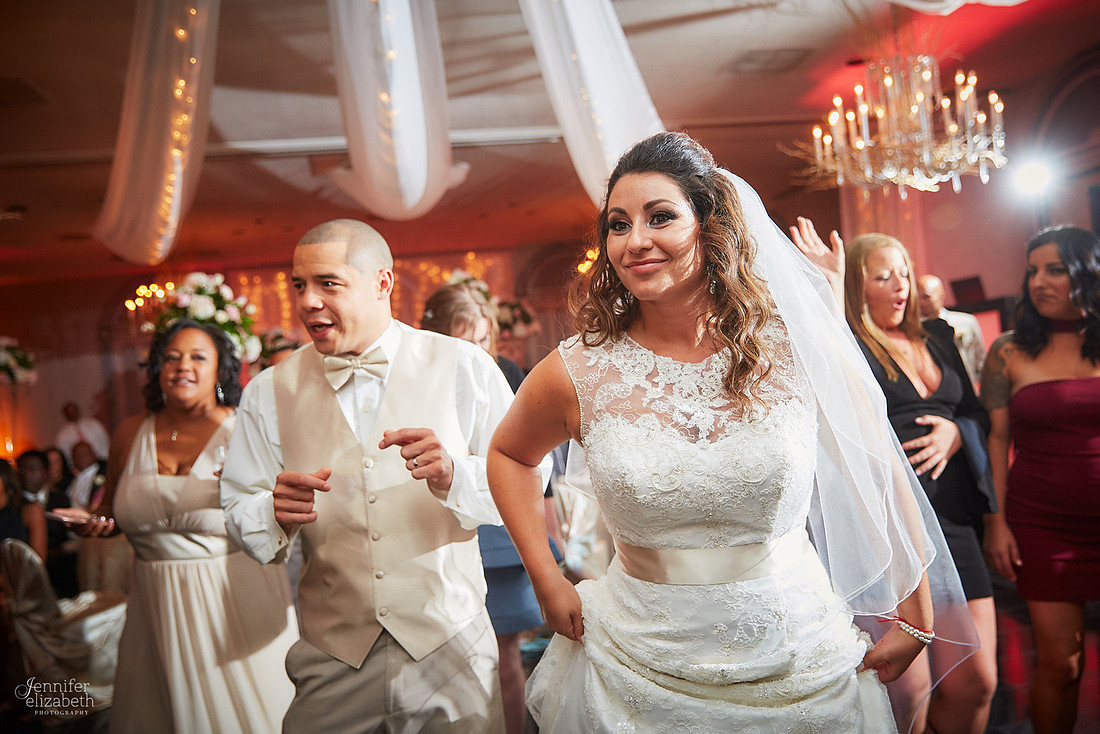 Alexis & Jason: Landerhaven Wedding in Cleveland, Ohio