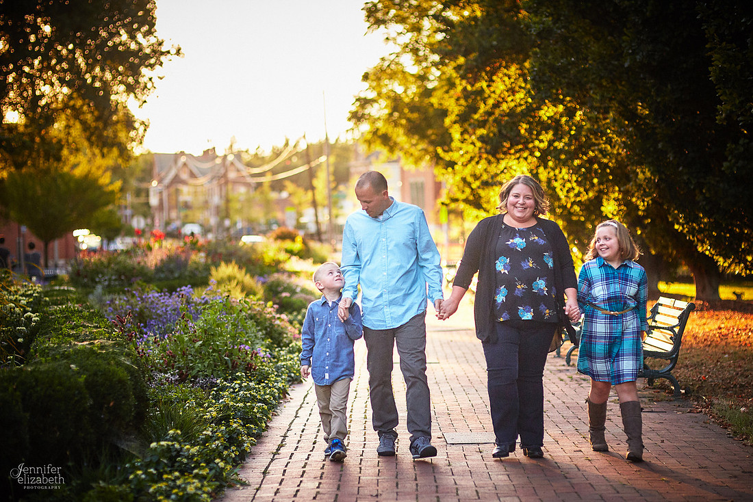 The D Family: Portrait Session at Schiller Park