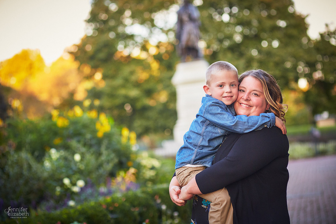 The D Family: Portrait Session at Schiller Park