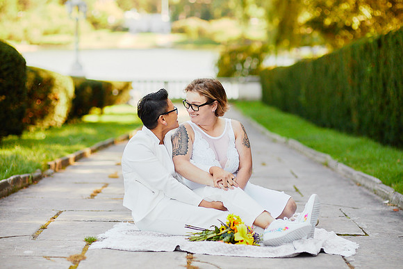 Cat & Jenn: Wedding Portrait Session at Wade Lagoon and the Cleveland Museum of Art