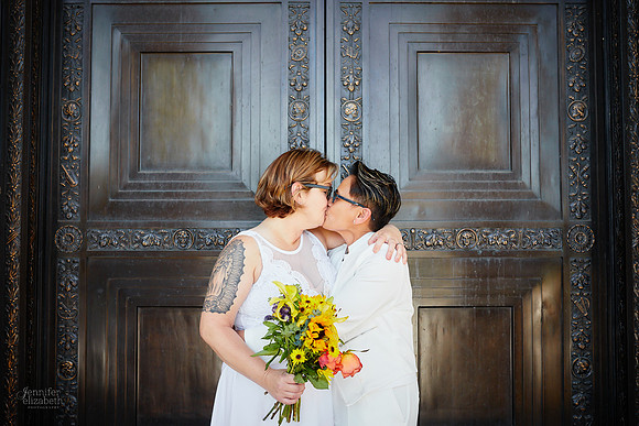 Cat & Jenn: Wedding Portrait Session at Wade Lagoon and the Cleveland Museum of Art