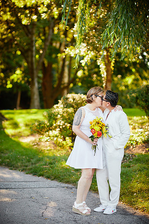 Cat & Jenn: Wedding Portrait Session at Wade Lagoon and the Cleveland Museum of Art