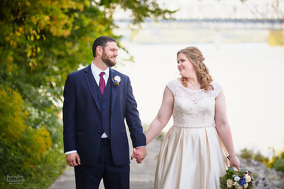 Melissa & Charles: Cincinnati Marriott Rivercenter Wedding