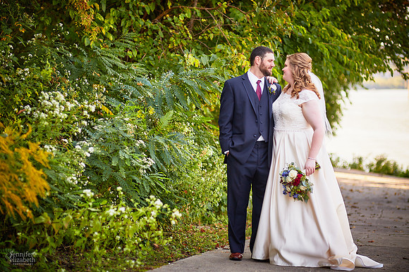 Melissa & Charles: Cincinnati Marriott Rivercenter Wedding