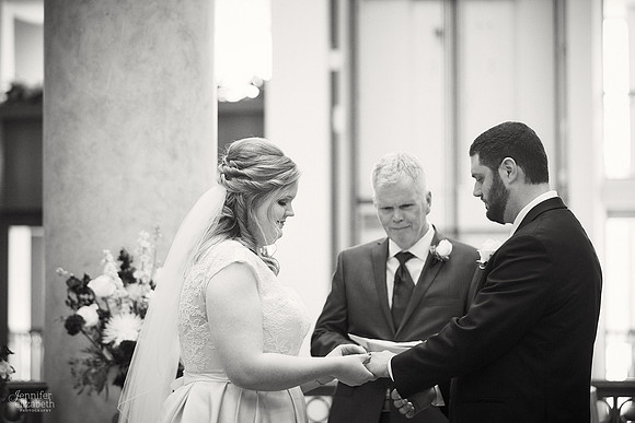 Melissa & Charles: Cincinnati Marriott Rivercenter Wedding