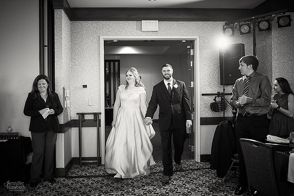 Melissa & Charles: Cincinnati Marriott Rivercenter Wedding