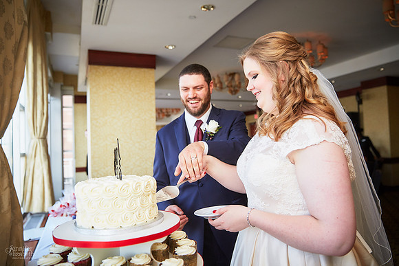 Melissa & Charles: Cincinnati Marriott Rivercenter Wedding