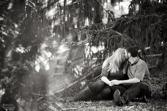 Melissa and Charles: Inniswood Gardens Engagement Session