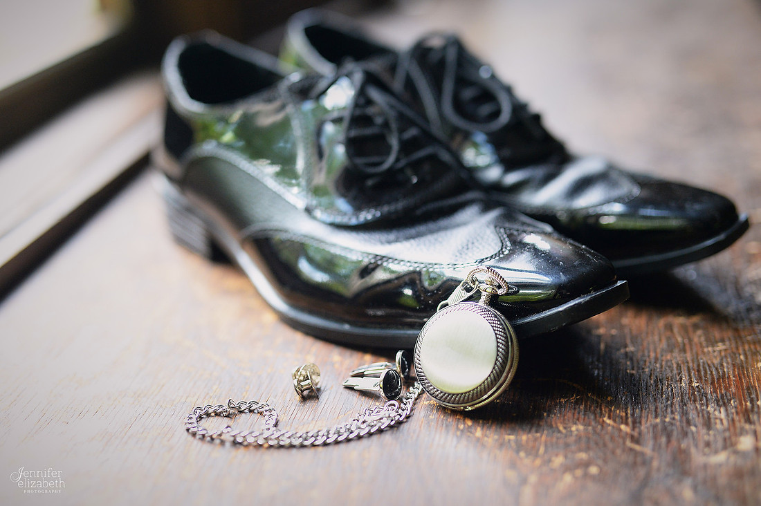 Allie & Brian: Bertram Inn Wedding in Aurora, Ohio