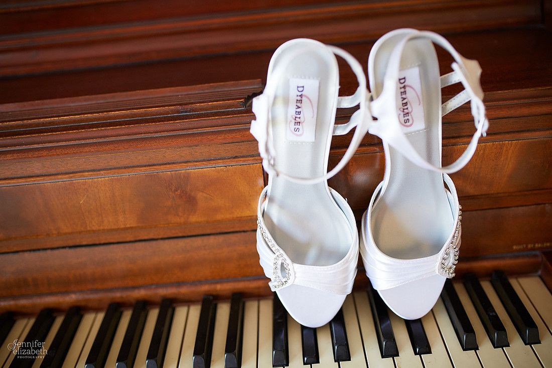 Allie & Brian: Bertram Inn Wedding in Aurora, Ohio