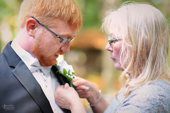 Allie & Brian: Bertram Inn Wedding in Aurora, Ohio