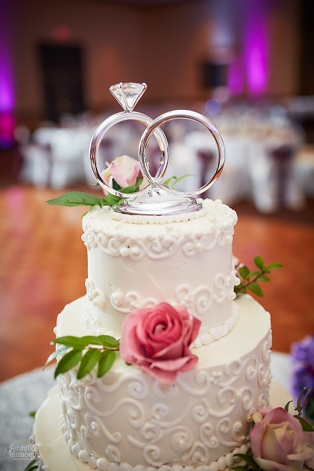 Allie & Brian: Bertram Inn Wedding in Aurora, Ohio