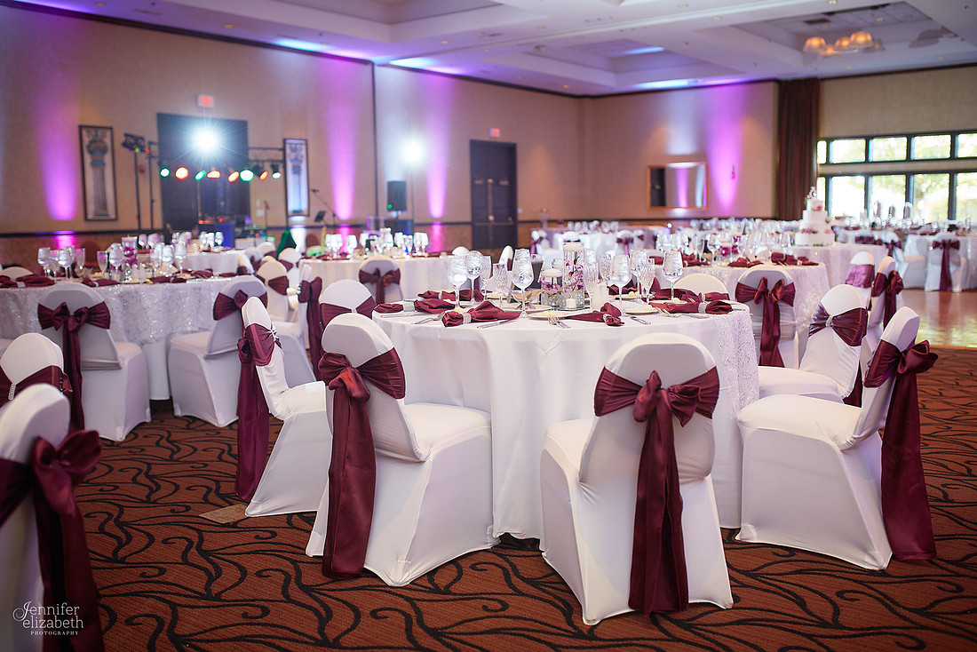 Allie & Brian: Bertram Inn Wedding in Aurora, Ohio