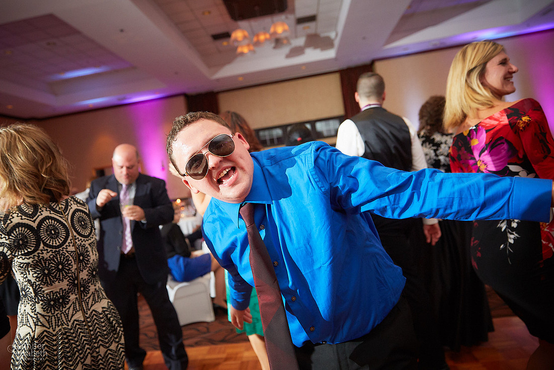 Allie & Brian: Bertram Inn Wedding in Aurora, Ohio