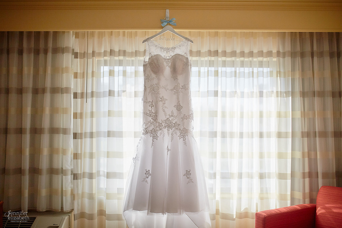 Megan & Rich's Fall Cleveland Wedding in Willoughby and The Flats