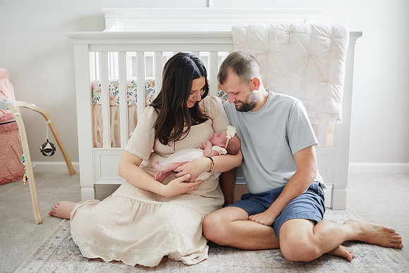 Madilyn: Lifestyle Newborn Session in Avon