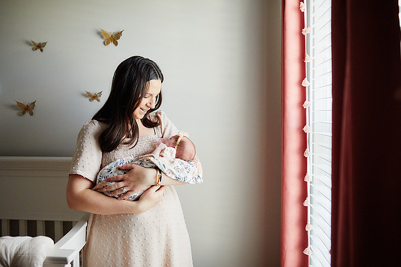 Madilyn: Lifestyle Newborn Session in Avon