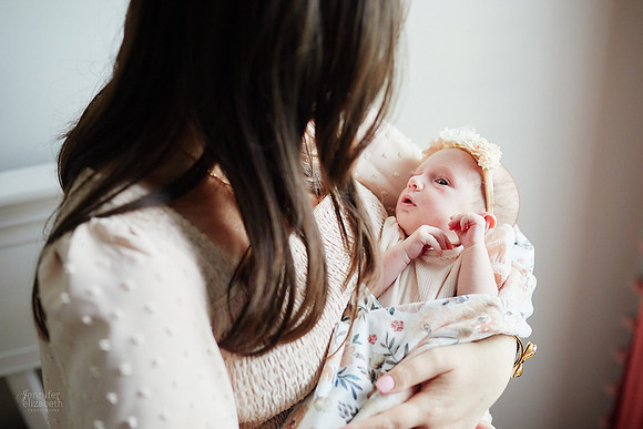 Madilyn: Lifestyle Newborn Session in Avon